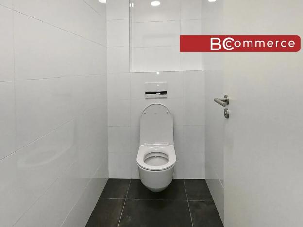 Pronájem kanceláře, Brno, Polní, 400 m2