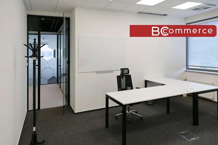 Pronájem kanceláře, Brno, 373 m2