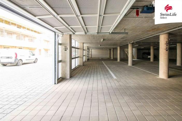 Pronájem garážového stání, Jihlava, Purmerendská, 14 m2