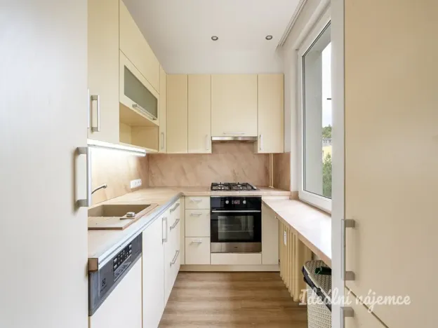 Pronájem bytu 3+kk, Praha - Kobylisy, Šimůnkova, 62 m2