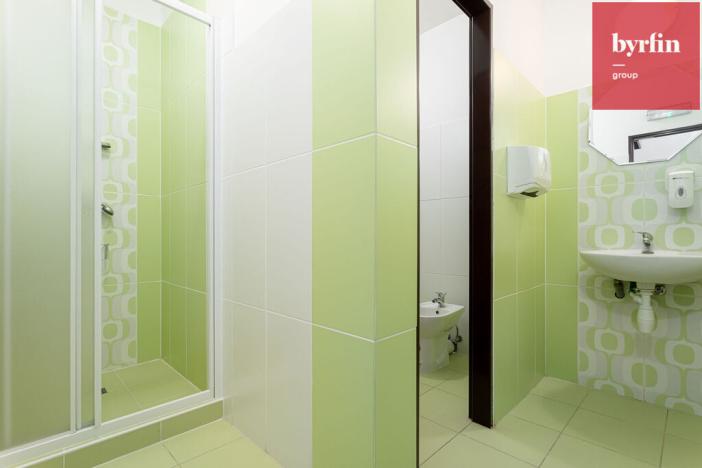 Prodej výrobních prostor, Krnov, Lidická, 12420 m2