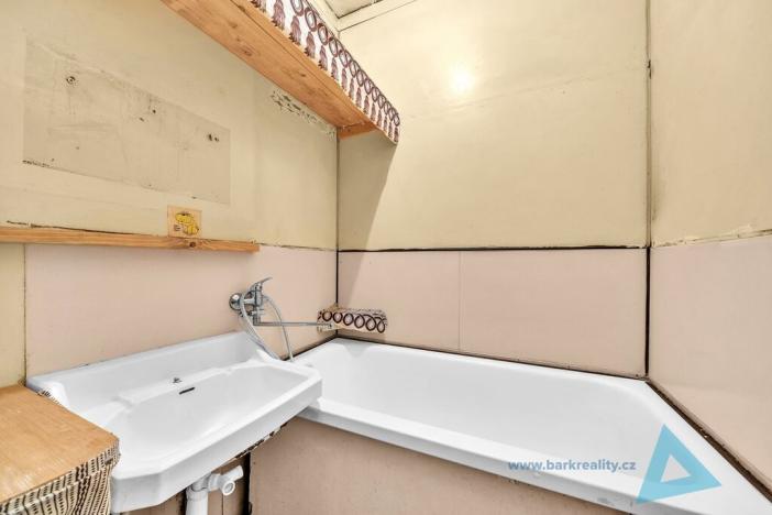 Prodej bytu 2+1, Nová Paka, Achátová, 47 m2