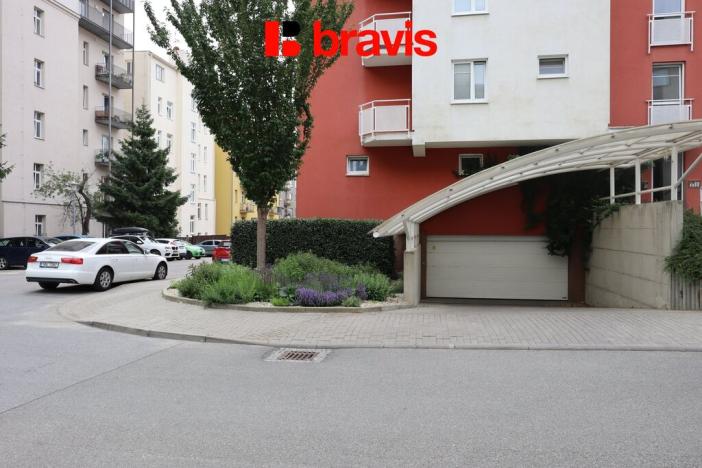 Prodej garáže, Brno, Trýbova, 25 m2