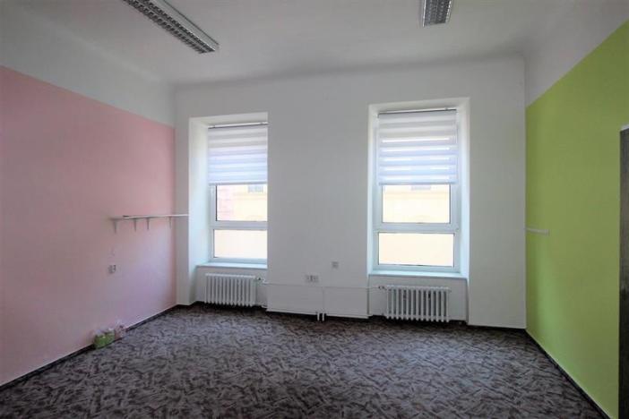Pronájem kanceláře, Brno - Veveří, Slovákova, 26 m2