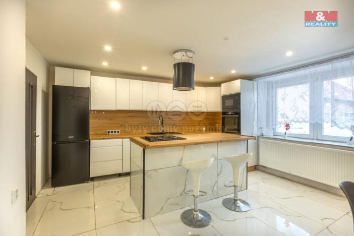 Prodej rodinného domu, Domoušice, 250 m2
