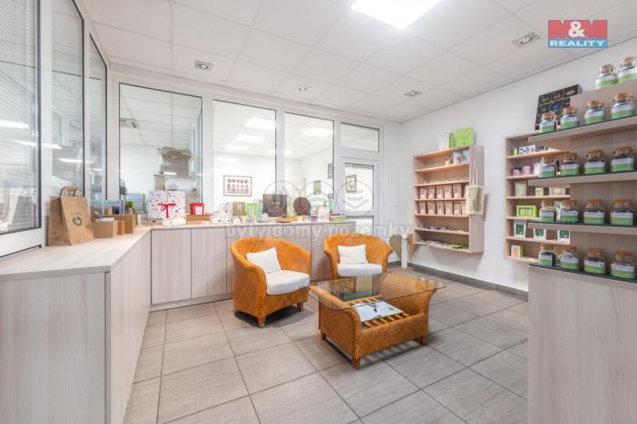 Prodej výrobních prostor, Tečovice, 2469 m2