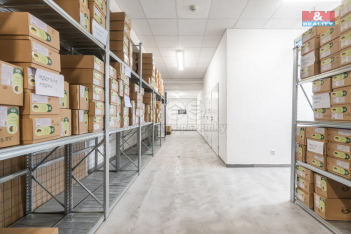 Prodej výrobních prostor, Tečovice, 2469 m2