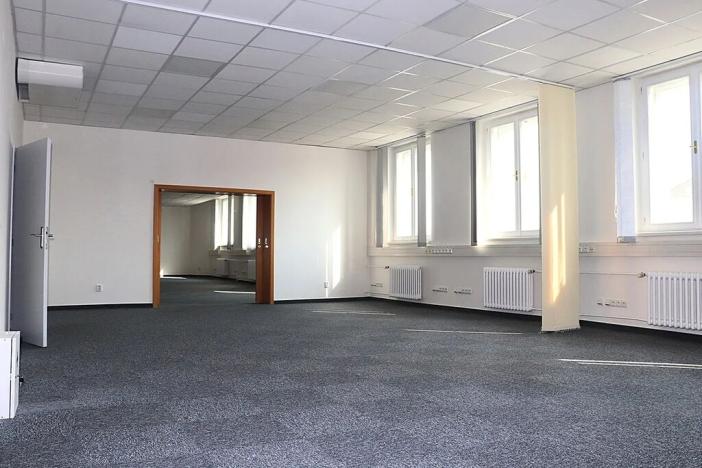 Pronájem kanceláře, Brno, Moravské náměstí, 79 m2