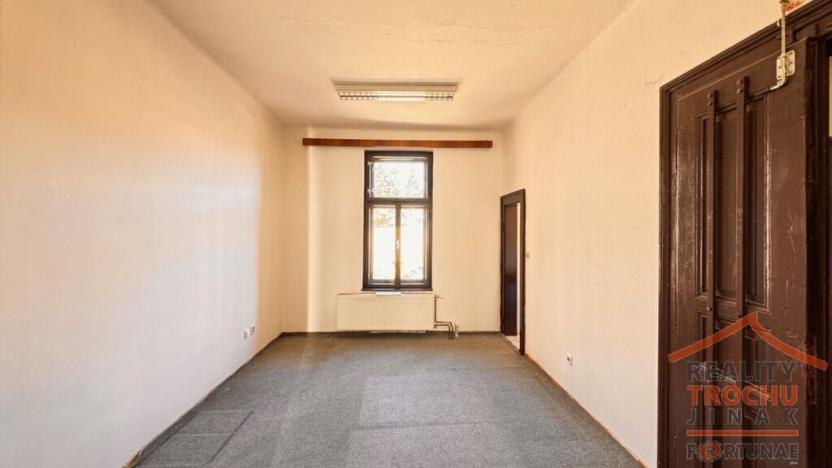 Pronájem kanceláře, Hradec Králové, Pospíšilova, 36 m2