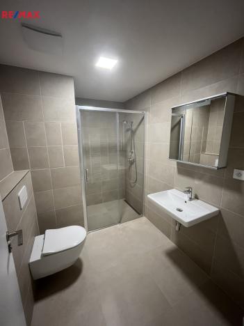 Pronájem bytu 1+kk, Zlín, Tyršovo nábřeží, 28 m2