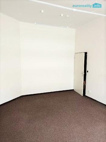 Pronájem kanceláře, Praha, Domažlická, 22 m2