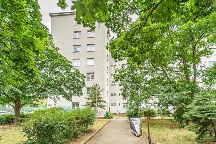 Pronájem bytu 1+1, Praha - Vršovice, Karpatská, 38 m2