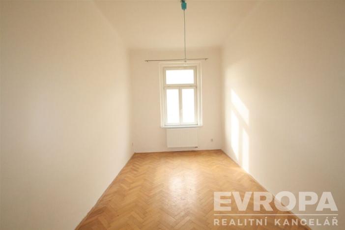 Pronájem bytu 2+1, Praha - Vinohrady, Rybalkova, 73 m2