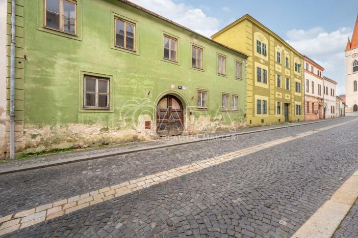 Prodej činžovního domu, Znojmo, Velká Mikulášská, 1146 m2