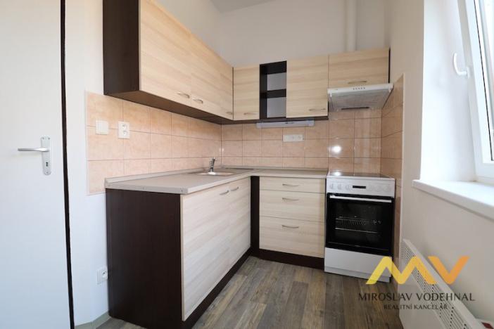 Pronájem bytu 1+kk, Hradec Králové - Nový Hradec Králové, Hlavní, 25 m2