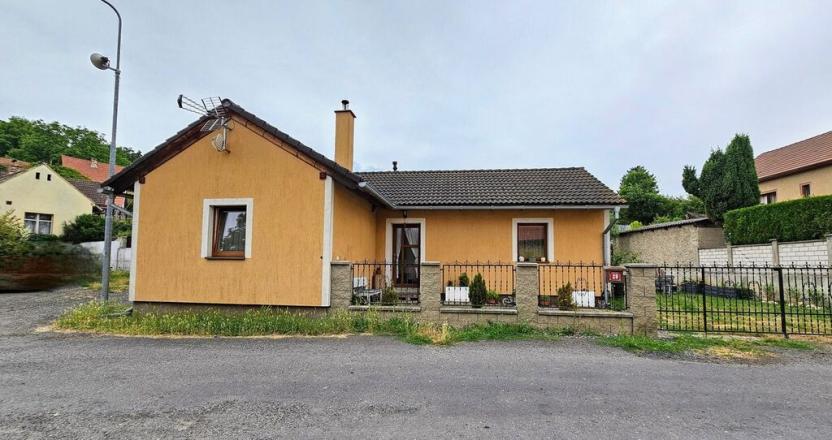 Prodej rodinného domu, Chlumčany - Vlčí, 70 m2
