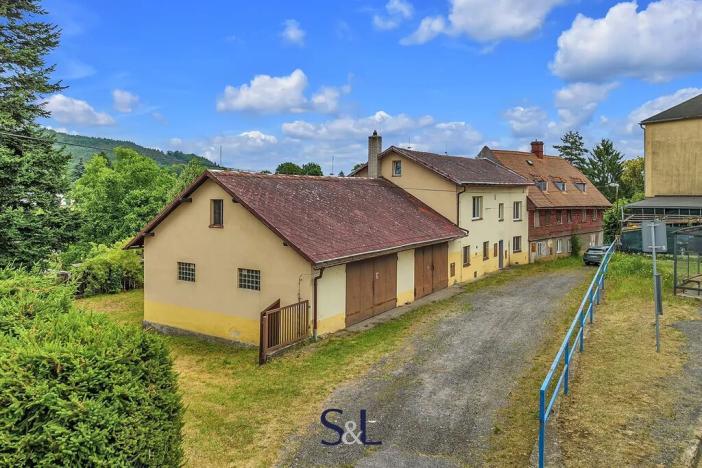 Prodej rodinného domu, Cvikov, Žitavská, 248 m2