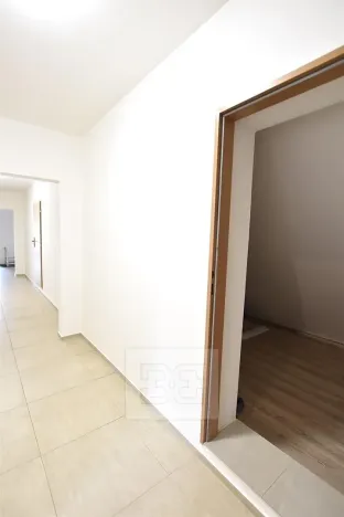 Prodej bytu 2+kk, Čím, 66 m2