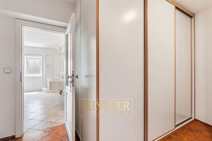 Prodej atypického bytu, Teplice, Krupská, 180 m2