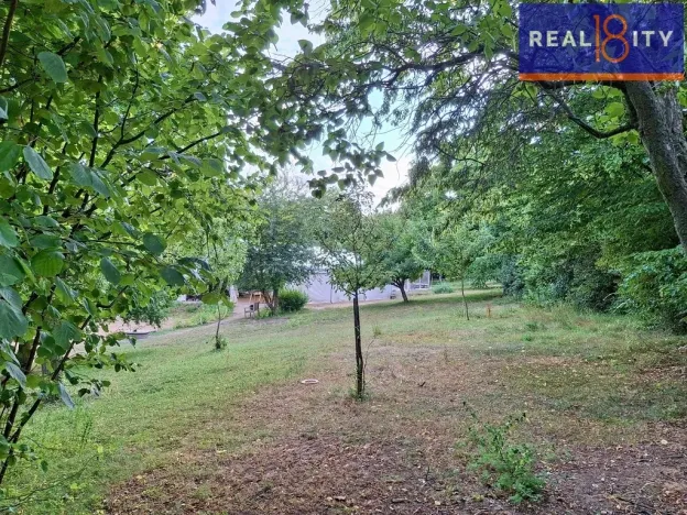 Pronájem zahrady, Praha - Nebušice, 1241 m2