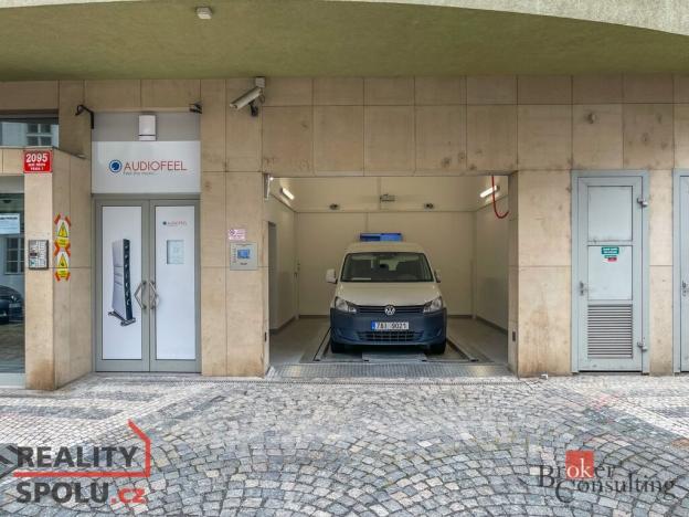 Prodej garážového stání, Praha - Nové Město, Biskupský dvůr, 15 m2