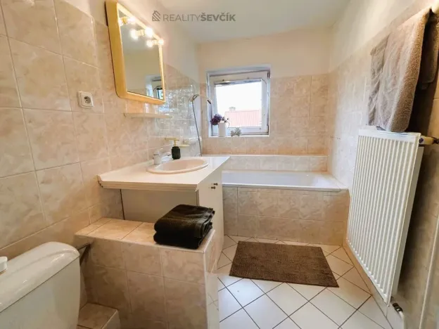 Prodej rodinného domu, Hluboká nad Vltavou, Mánesova, 338 m2