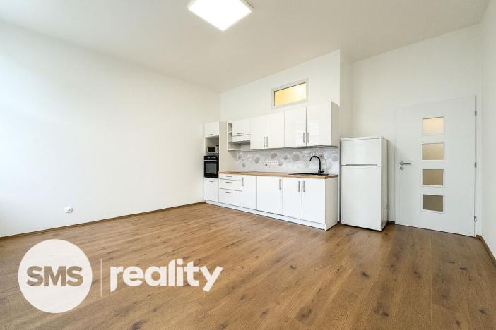 Pronájem bytu 3+kk, Opava - Město, Nákladní, 71 m2