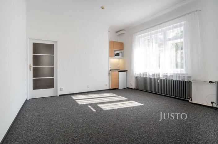 Pronájem kanceláře, Praha - Dejvice, České družiny, 43 m2