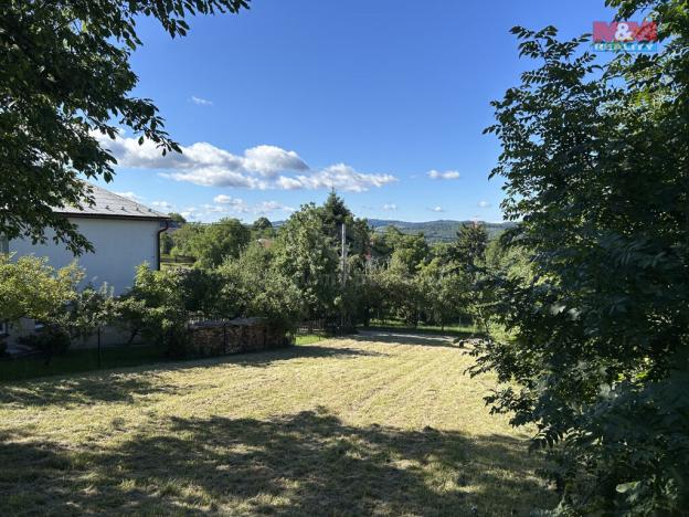 Prodej pozemku pro bydlení, Lešná, 765 m2