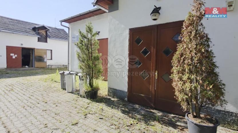 Prodej obchodního prostoru, Budišov nad Budišovkou, Nábřeží, 500 m2