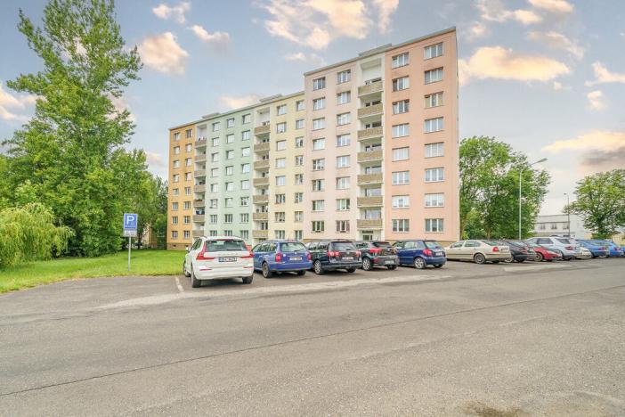 Prodej bytu 3+1, Karlovy Vary, Závodu míru, 62 m2