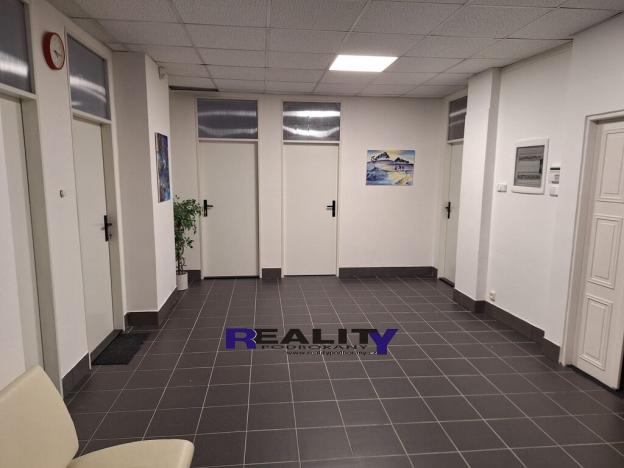Pronájem kanceláře, Žatec, náměstí Svobody, 20 m2