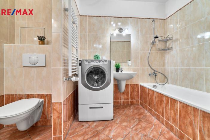 Prodej bytu 3+1, Karlovy Vary, Raisova, 118 m2