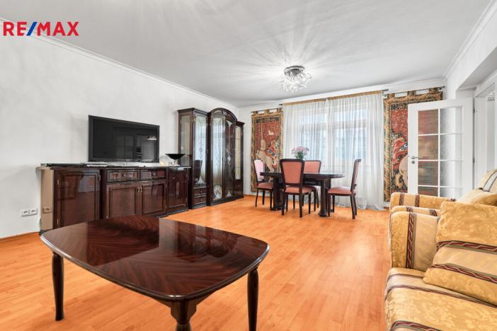 Prodej bytu 3+1, Karlovy Vary, Raisova, 118 m2