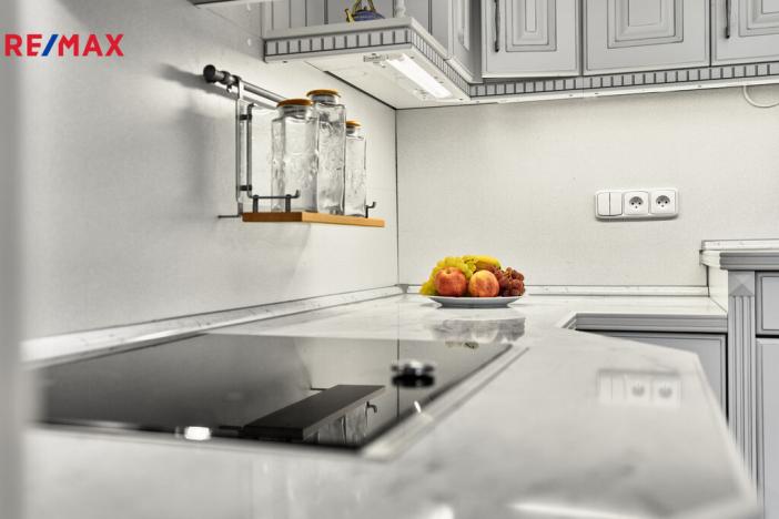 Prodej bytu 3+1, Karlovy Vary, Raisova, 118 m2