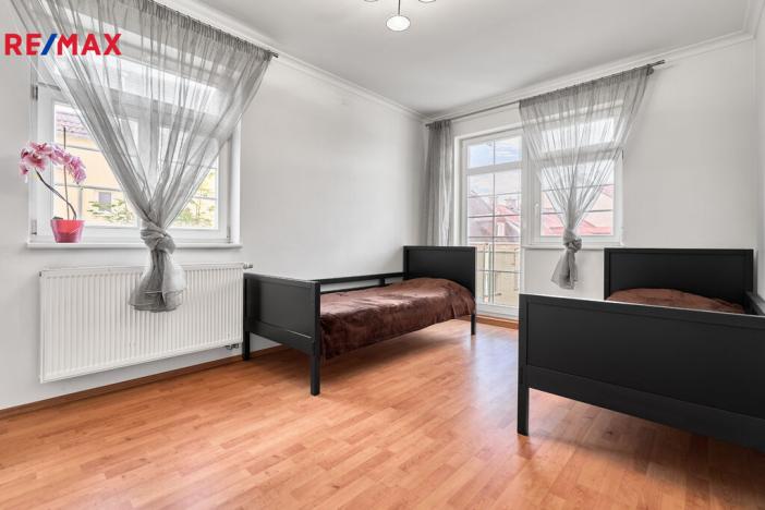 Prodej bytu 3+1, Karlovy Vary, Raisova, 118 m2