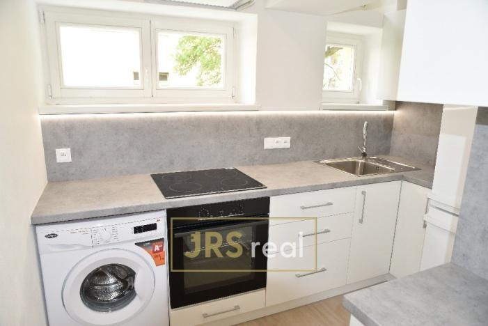 Pronájem bytu 2+kk, Brno, Renneská třída, 47 m2