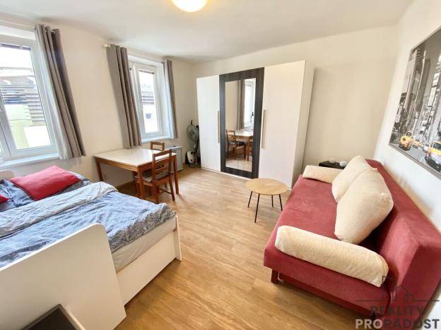 Pronájem bytu 1+kk, Olomouc, Pavelčákova, 29 m2
