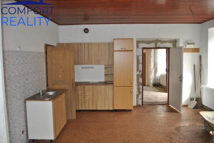 Prodej rodinného domu, Loužnice, 561 m2