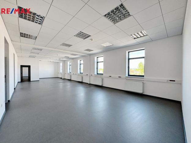 Pronájem kanceláře, Písek - Pražské Předměstí, Vladislavova, 650 m2