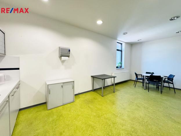 Pronájem kanceláře, Písek - Pražské Předměstí, Vladislavova, 650 m2