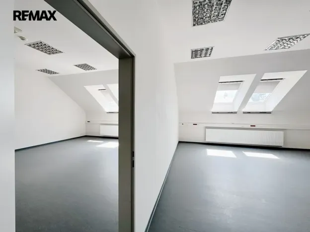Pronájem kanceláře, Písek - Pražské Předměstí, Vladislavova, 65 m2