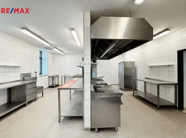 Pronájem restaurace, Písek - Pražské Předměstí, Vladislavova, 362 m2