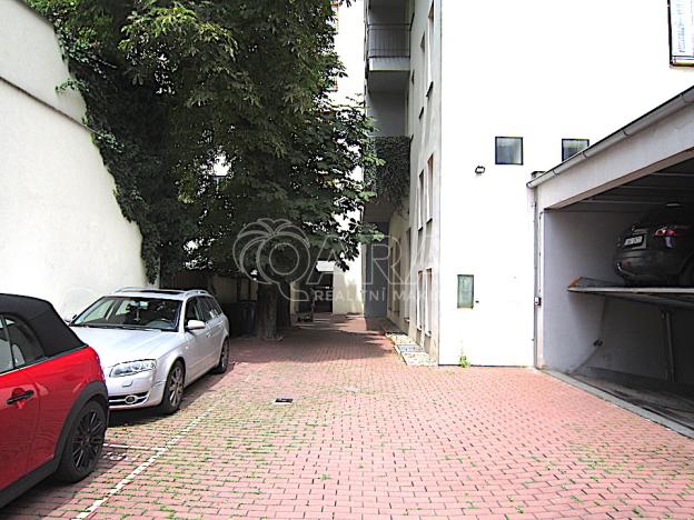 Prodej bytu 1+1, Praha - Holešovice, Dělnická, 44 m2