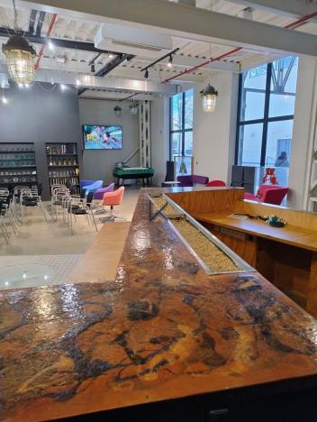 Pronájem obchodního prostoru, Praha, Pernerova, 595 m2