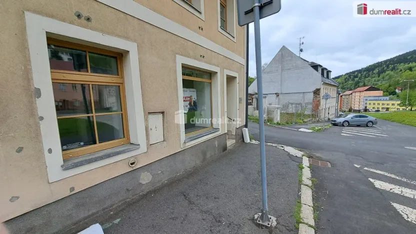 Pronájem obchodního prostoru, Jáchymov, náměstí Republiky, 150 m2