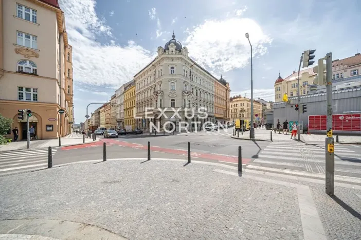 Prodej bytu 2+1, Praha - Holešovice, Veletržní, 74 m2