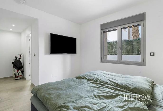 Prodej rodinného domu, Guardamar del Segura, Španělsko, 104 m2