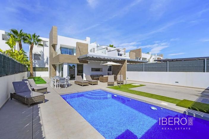 Prodej rodinného domu, Guardamar del Segura, Španělsko, 104 m2