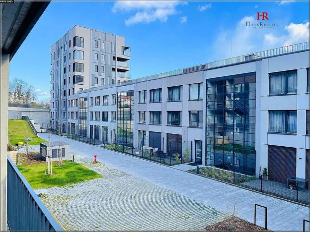 Pronájem kanceláře, Praha - Smíchov, Grafická, 57 m2